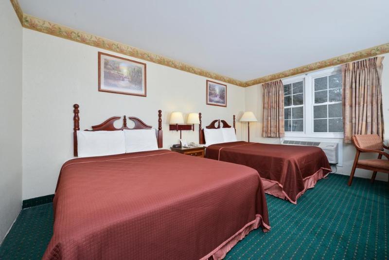 Travelodge By Wyndham Great Barrington Berkshires Exterior photo
